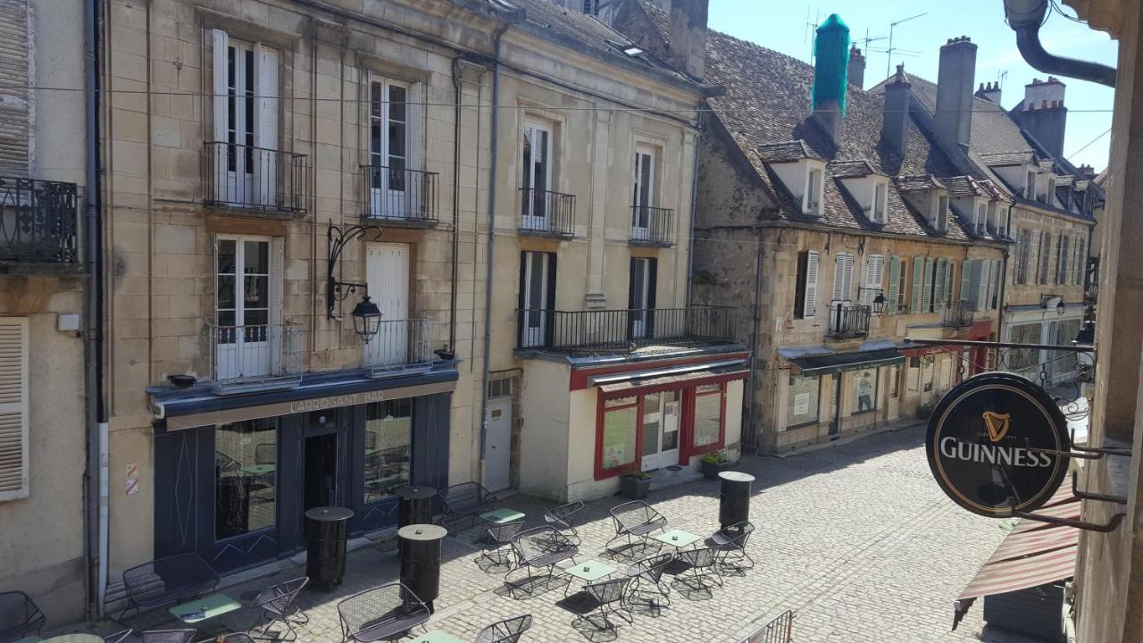 Appartements Chez Delphine Et Guillaume Au Coeur De Semur En Auxois エクステリア 写真
